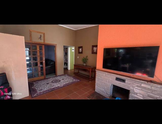 3 BEDROOM HOUSE FOR SALE IN SINOVILLE